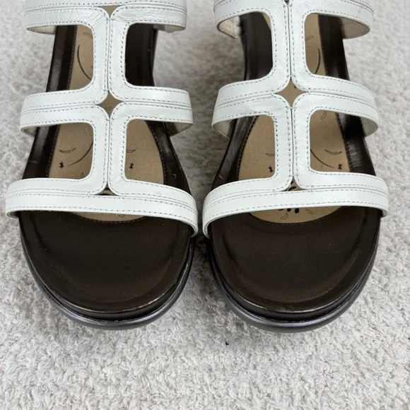 Abeo White and Brown Women's Sandals - Picture 7 of 15